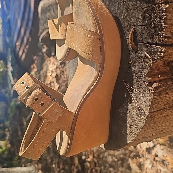 Clarks Suede Platform Sandals Size 9 - Picture 3 of 6